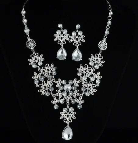 Fashionable Bridal Pearl Jewelry Set