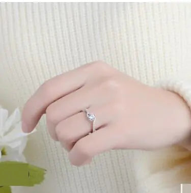 GlimmerSilver Fashion Ring Collection